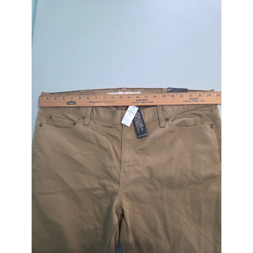 Banana Republic Traveler Jeans Mens 38x32 Tan new with tags Athletic Fit Stretch